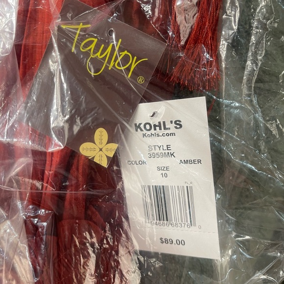 Women’s Taylor Smocked Empire Waist Midi Dress - Picture 4 of 6